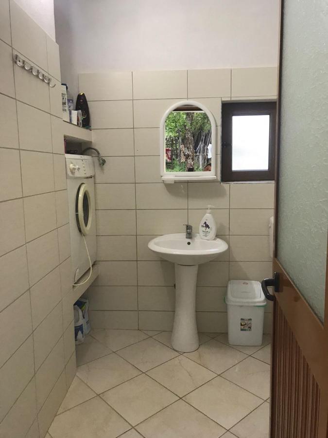 Guest House Ledio Valbone Zewnętrze zdjęcie